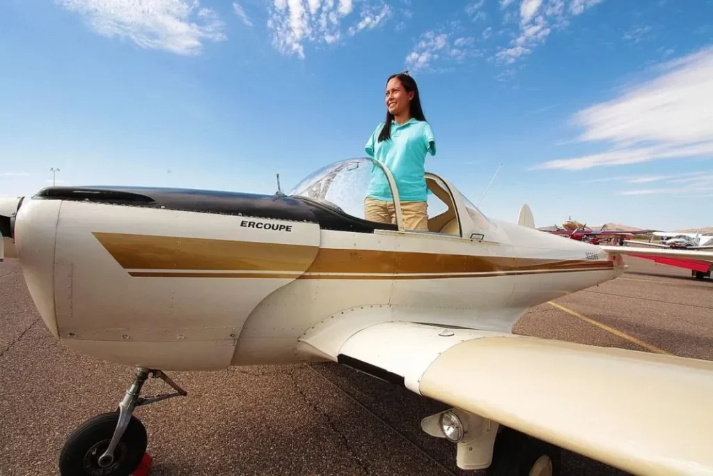 Pilot, flies, Airplane, Feet, World Record, Lady Jessica, Woman, , aeroplane, 
