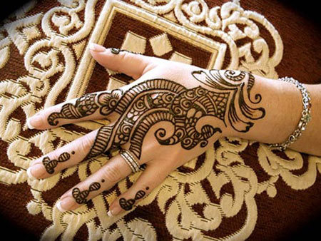 Eye-catching, mehndi, design, Eid, joyful, festival, Ramadan, 
