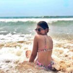 Sanjana-Ganesan-in-Bikini