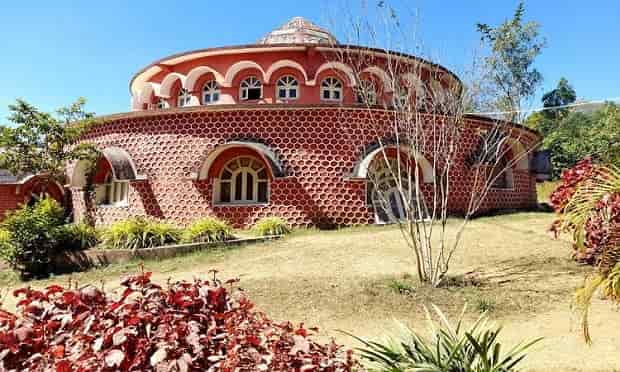 Araku Valley, resorts, Araku Tribal Museum, Bongulo Chicken, Vizag, Ananthagiri Hills, Borra Caves, Botanical Garden,