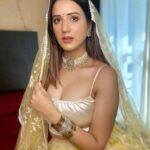 isha-rikhi-5