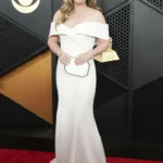 Kelly-Clarkson-grammys