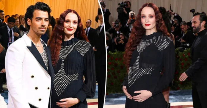 sophie-turner-pregnant