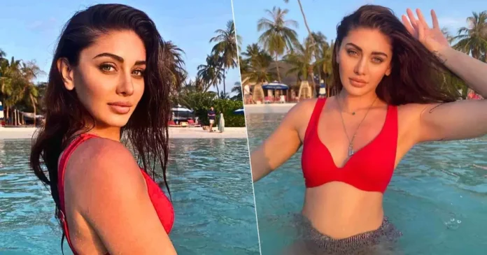 shefali-jariwala-shares-why-she-doesnt-mind-clicking-her-back-i-am-not-wearing-chaddis