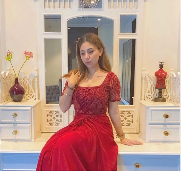 angelina idnani tara rum pum