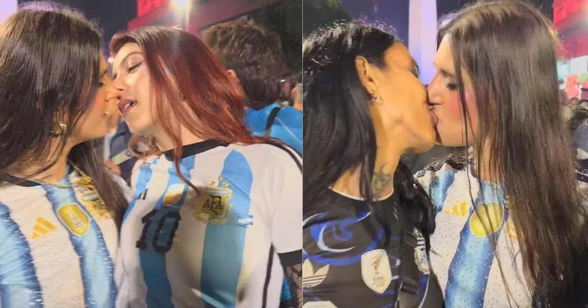 Video: A Group Of Argentine Female Fans Celebrated Qualifying For The Final By Kissing In Front Of The Obelisk And Went Viral